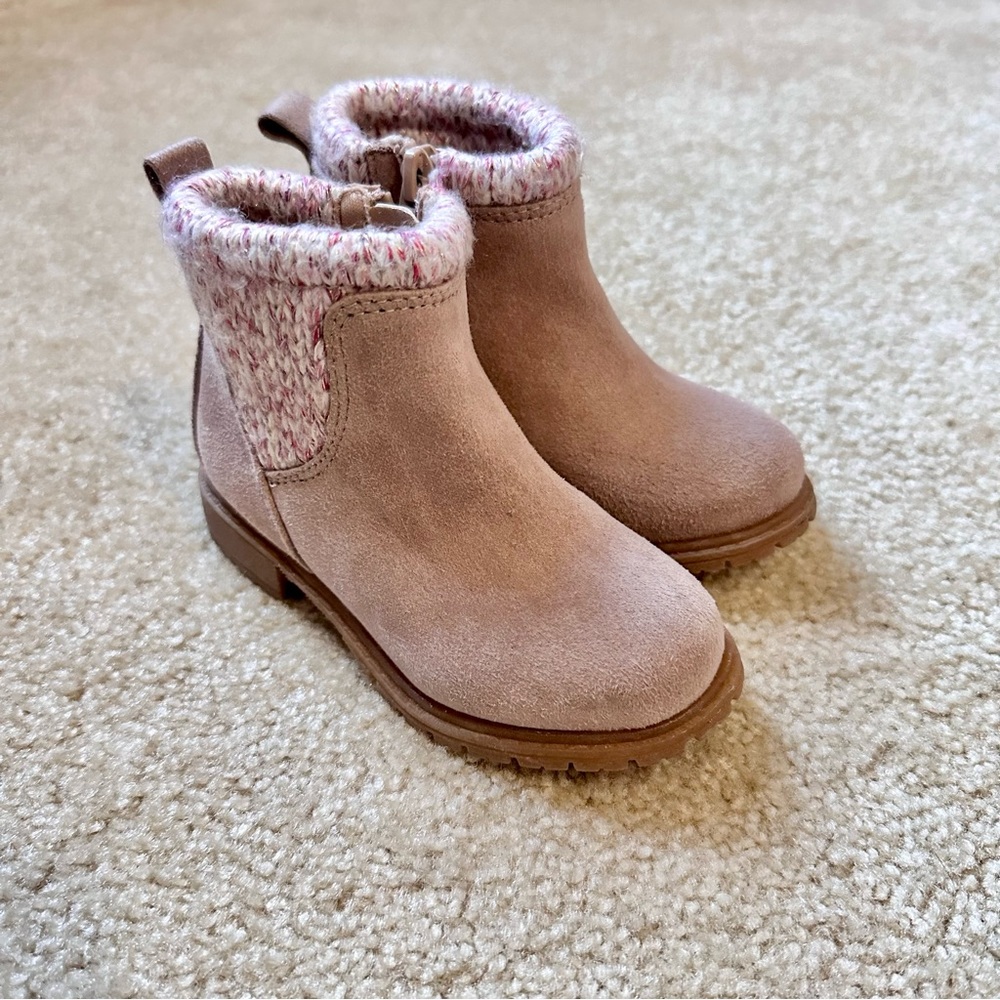 True Craft Knit Booties - Picture 3 of 9